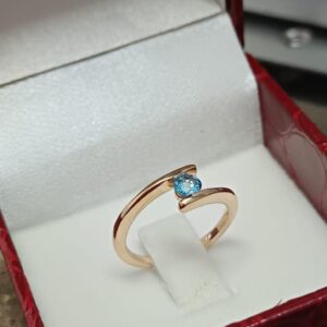 Anel Solitario em Ouro 18k